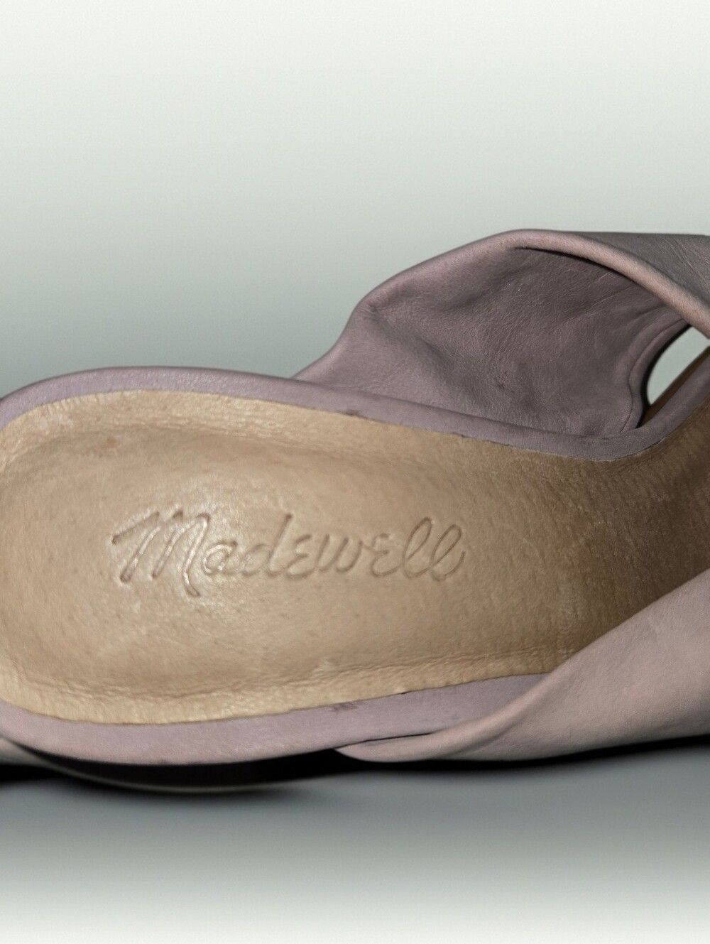 Madewell New Twist-Knot Block Heel Mule in a Soft Antique Purple. Women Size 8. - Picture 8 of 8